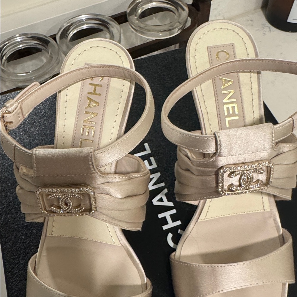 CHANEL Women's Gold Strappy Heels - Picture 4 of 7